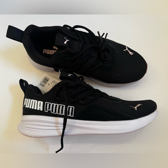 Puma Shoes - NWT - Puma Black and White Women's Sneakers